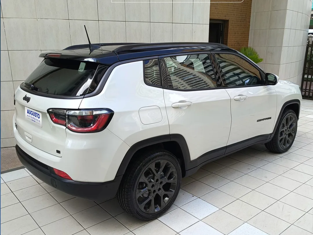 Jeep Compass 2021, foto 3 de 6