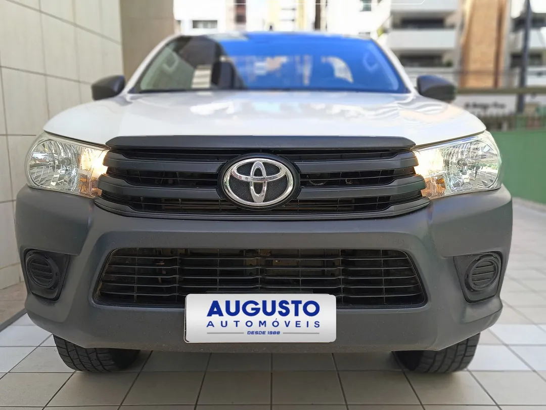 Toyota Hilux 2024, foto 2 de 5